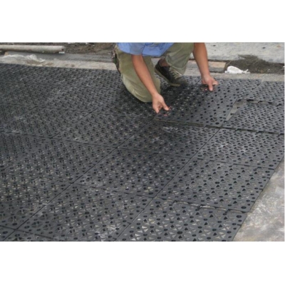 蓄排水板施工案例